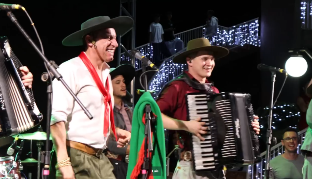Acendimento das Luzes de Natal de 2024: Show especial com João Luiz Correia