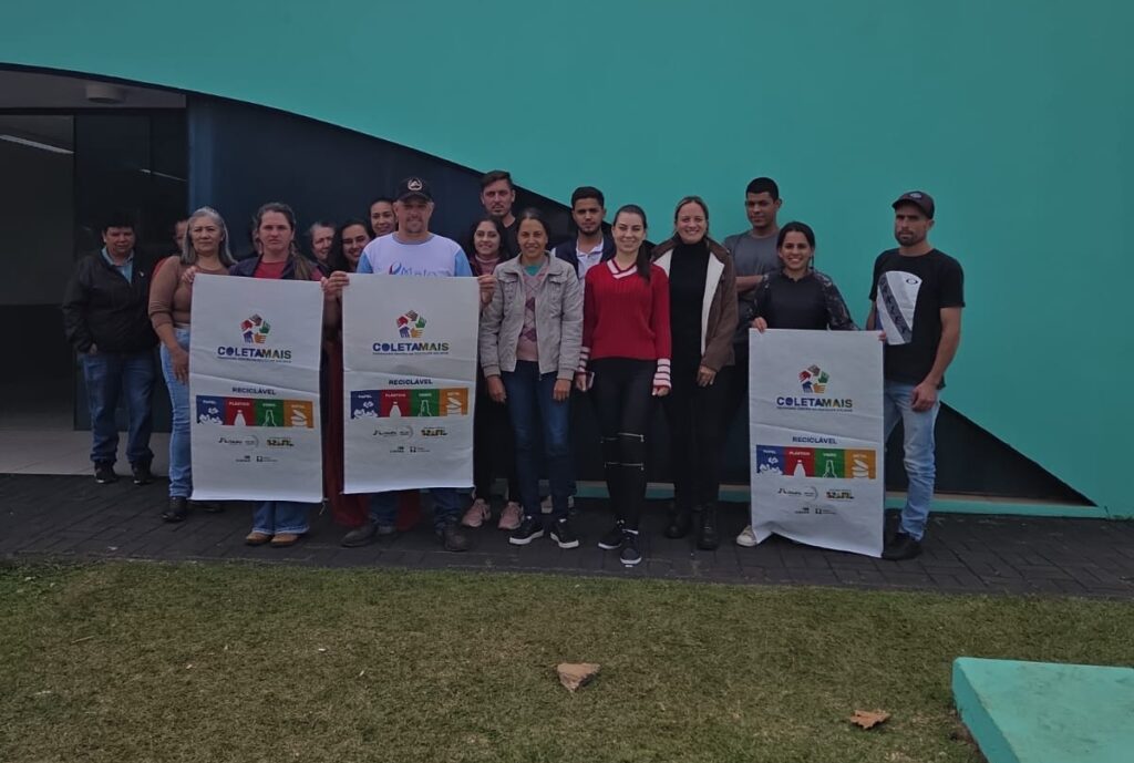 Secretarias de Meio Ambiente e Saúde realizam parceria para ampliar a Coleta Seletiva no município